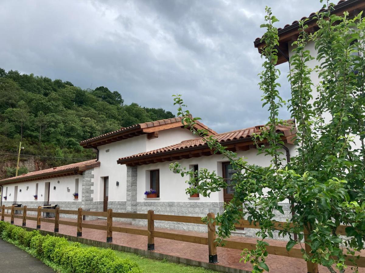 Apartamentos La Presa El Molin Cangas de Onís Exterior foto